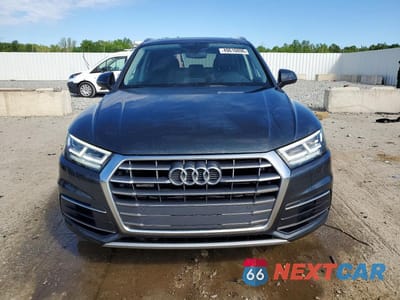 Piąte zdjęcie samochodu w środku: 2018 AUDI Q5 PREMIUM PLUS VIN:WA1BNAFY0J2102699 - miniatura