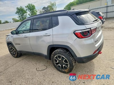 Drugie zdjęcie samochodu z przodu: 2025 JEEP COMPASS TRAILHAWK VIN:3C4NJDDN5ST543589 - miniatura
