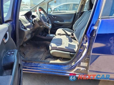 Zdjęcie 7 z 11 samochodu: 2013 HONDA FIT VIN:JHMGE8H33DC017438 - miniatura