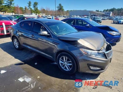Czwarte zdjęcie samochodu z boku: 2013 KIA OPTIMA LX VIN:5XXGM4A73DG155457 - miniatura