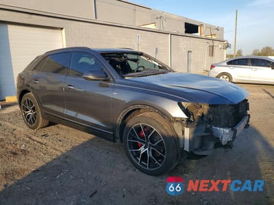 Czwarte zdjęcie samochodu z boku: 2019 AUDI Q8 PREMIUM PLUS S-LINE VIN:WA1EVAF17KD005862 - miniatura