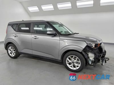 Czwarte zdjęcie samochodu z boku: 2024 KIA SOUL LX VIN:KNDJ23AU3R7241671 - miniatura