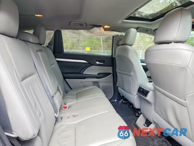 Zdjęcie 11 z 13 samochodu: 2017 TOYOTA HIGHLANDER XLE VIN:5TDJZRFH7HS518062 - miniatura