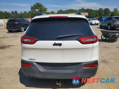Zdjęcie 6 z 12 samochodu: 2017 JEEP CHEROKEE SPORT VIN:1C4PJLAB0HW502562 - miniatura