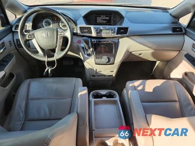 Zdjęcie 8 z 14 samochodu: 2016 HONDA ODYSSEY TOURING VIN:5FNRL5H94GB134178 - miniatura