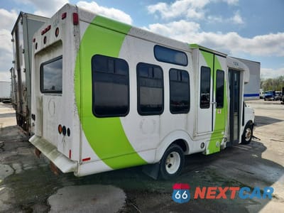 Trzecie zdjęcie samochodu z tyłu: 2013 CHEVROLET EXPRESS G4500 VIN:1GB6G5BL7D1110641 - miniatura