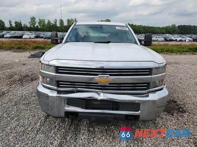 Piąte zdjęcie samochodu w środku: 2015 CHEVROLET SILVERADO K2500 HEAVY DUTY VIN:1GC1KUEG5FF622126 - miniatura