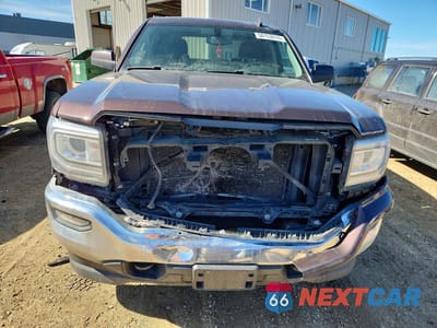 Piąte zdjęcie samochodu w środku: 2016 GMC SIERRA K1500 SLE VIN:3GTU2MEC9GG293747 - miniatura