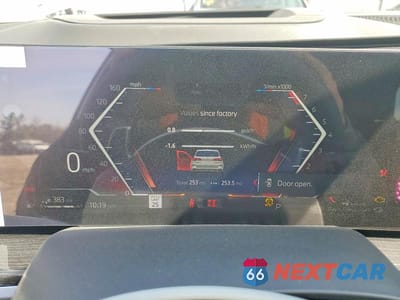 Zdjęcie 9 z 12 samochodu: 2026 BMW X5 XDRIVE50E VIN:5UX43EU04T9368325 - miniatura