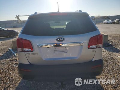 Zdjęcie 6 z 13 samochodu: 2012 KIA SORENTO VIN:5XYKU3A69CG294935 - miniatura