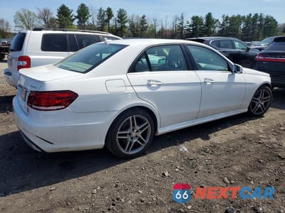 Trzecie zdjęcie samochodu z tyłu: 2015 MERCEDES-BENZ E 350 4MATIC VIN:WDDHF8JB9FB144908 - miniatura
