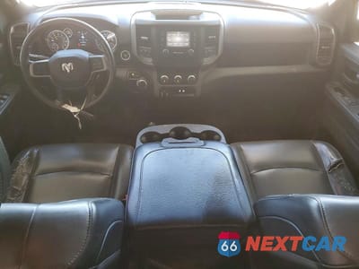 Zdjęcie 8 z 11 samochodu: 2022 RAM 2500 TRADESMAN VIN:3C6UR5HJ8NG342064 - miniatura