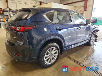 Trzecie zdjęcie samochodu z tyłu: 2025 MAZDA CX-5 PREFERRED VIN:JM3KFBCL7S0674570 - miniatura