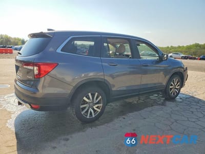 Trzecie zdjęcie samochodu z tyłu: 2019 HONDA PILOT EX VIN:5FNYF6H34KB017472 - miniatura