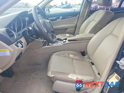 Zdjęcie 7 z 12 samochodu: 2014 MERCEDES-BENZ C 300 4MATIC VIN:WDDGF8AB2ER302913 - miniatura