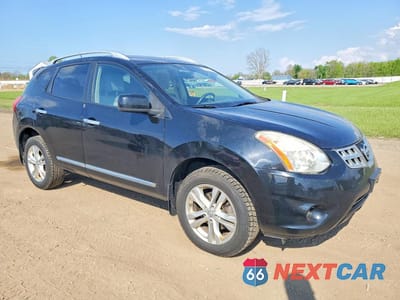 Czwarte zdjęcie samochodu z boku: 2013 NISSAN ROGUE S VIN:JN8AS5MT4DW534657 - miniatura