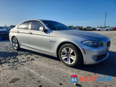 Czwarte zdjęcie samochodu z boku: 2012 BMW 528 I VIN:WBAXG5C52CDY30181 - miniatura