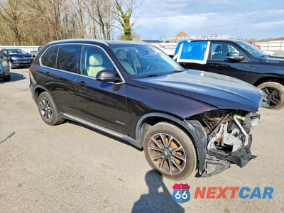 Czwarte zdjęcie samochodu z boku: 2016 BMW X5 XDRIVE35I VIN:5UXKR0C56G0S93059 - miniatura