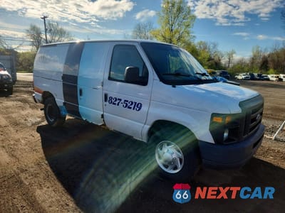 Czwarte zdjęcie samochodu z boku: 2013 FORD ECONOLINE E250 VAN VIN:1FTNE2EW7DDB28007 - miniatura