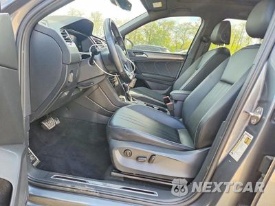 Zdjęcie 7 z 13 samochodu: 2023 VOLKSWAGEN TIGUAN SE R-LINE BLACK VIN:3VVCB7AX6PM035131 - miniatura