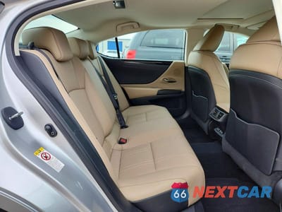 Zdjęcie 10 z 12 samochodu: 2019 LEXUS ES 350 VIN:58ABZ1B12KU045824 - miniatura