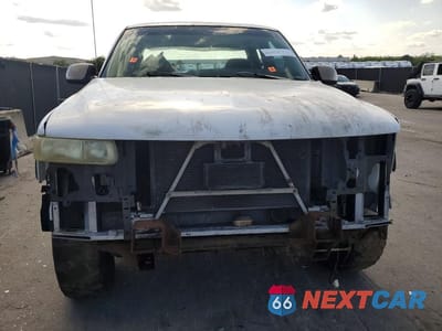 Piąte zdjęcie samochodu w środku: 1999 CHEVROLET SILVERADO K2500 VIN:1GCGK29U7XE207069 - miniatura