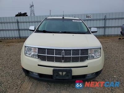 Piąte zdjęcie samochodu w środku: 2008 LINCOLN MKX VIN:2LMDU88C58BJ33334 - miniatura