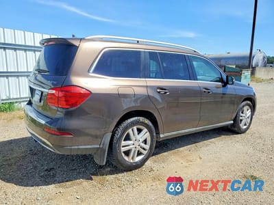Trzecie zdjęcie samochodu z tyłu: 2013 MERCEDES-BENZ GL 350 BLUETEC VIN:4JGDF2EE4DA239076 - miniatura