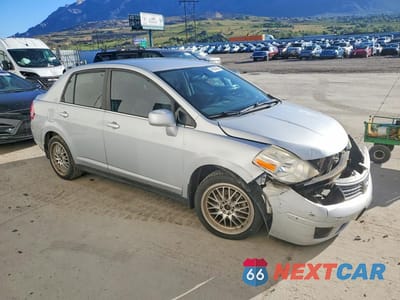 Czwarte zdjęcie samochodu z boku: 2007 NISSAN VERSA 1.8 S VIN:3N1BC11E27L459224 - miniatura