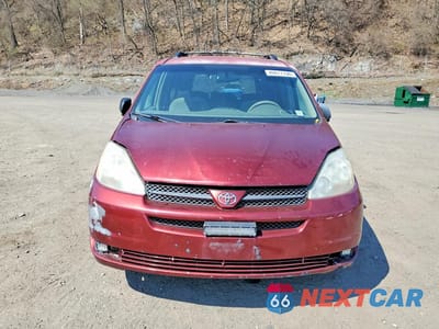 Piąte zdjęcie samochodu w środku: 2004 TOYOTA SIENNA LE 8 PASSENGER VIN:5TDZA23C74S167139 - miniatura