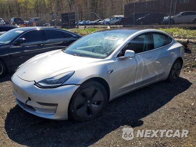 2018 TESLA 3 5YJ3E1EA5JF040423 - główne zdjęcie licytacji z USA - miniatura