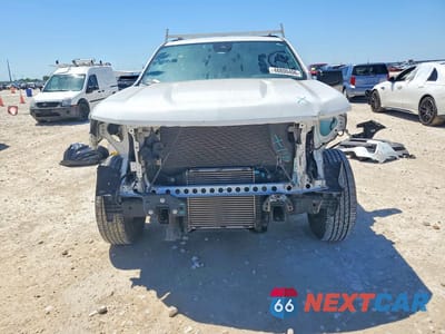 Piąte zdjęcie samochodu w środku: 2022 CHEVROLET SILVERADO C1500 VIN:3GCNAAEK0NG681346 - miniatura