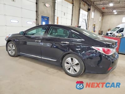 Drugie zdjęcie samochodu z przodu: 2014 HYUNDAI SONATA HYBRID LIMITED VIN:KMHEC4A46EA115821 - miniatura