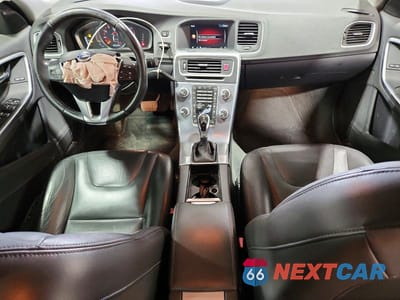 Zdjęcie 8 z 12 samochodu: 2017 VOLVO S60 PREMIER VIN:LYV402TK6HB125979 - miniatura