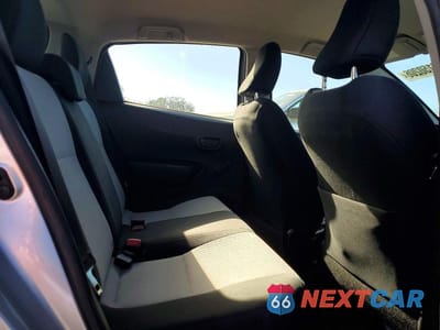 Zdjęcie 11 z 13 samochodu: 2014 TOYOTA YARIS 5-DOOR L VIN:JTDKTUD38ED596762 - miniatura