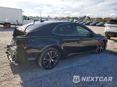 Trzecie zdjęcie samochodu z tyłu: 2020 TOYOTA CAMRY SE VIN:4T1G11AK7LU904499 - miniatura