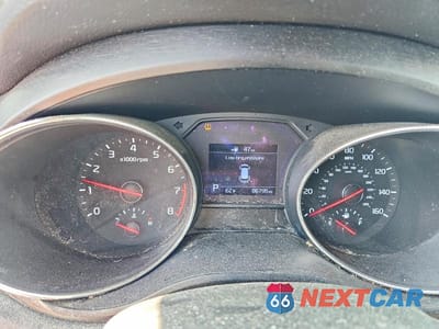 Zdjęcie 9 z 13 samochodu: 2020 KIA SEDONA LX VIN:KNDMB5C16L6600679 - miniatura