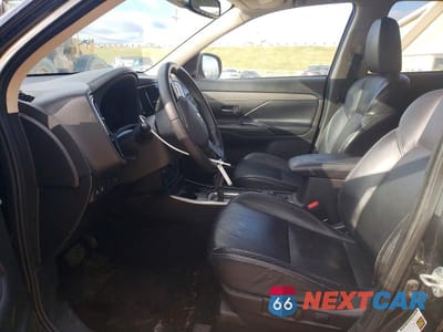 Zdjęcie 7 z 12 samochodu: 2020 MITSUBISHI OUTLANDER SE VIN:JA4AD3A38LZ028349 - miniatura