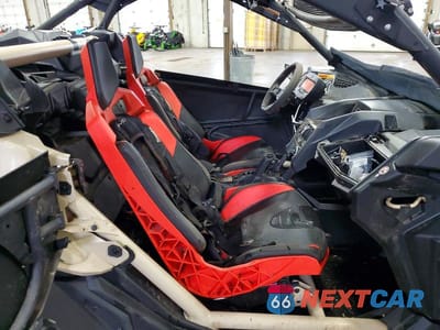 Piąte zdjęcie samochodu w środku: 2021 CAN-AM MAVERICK X3 UTILITY VEHICLE VIN:3JBVDAV44MK000239 - miniatura