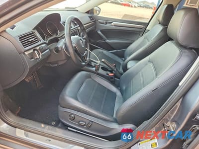 Zdjęcie 7 z 12 samochodu: 2017 VOLKSWAGEN PASSAT R-LINE VIN:1VWDT7A31HC031906 - miniatura