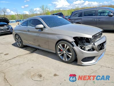 Czwarte zdjęcie samochodu z boku: 2017 MERCEDES-BENZ C 300 4MATIC VIN:WDDWJ4KB9HF541544 - miniatura