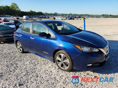 Czwarte zdjęcie samochodu z boku: 2018 NISSAN LEAF SV VIN:1N4AZ1CP6JC309227 - miniatura