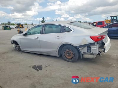 Drugie zdjęcie samochodu z przodu: 2018 CHEVROLET MALIBU LT VIN:1G1ZD5ST5JF159636 - miniatura