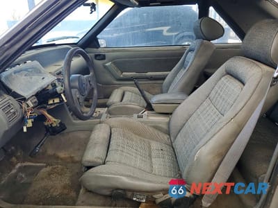 Zdjęcie 7 z 12 samochodu: 1987 FORD MUSTANG GT VIN:1FABP42E4HF176004 - miniatura