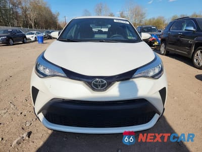 Piąte zdjęcie samochodu w środku: 2022 TOYOTA C-HR XLE VIN:NMTKHMBX5NR144553 - miniatura