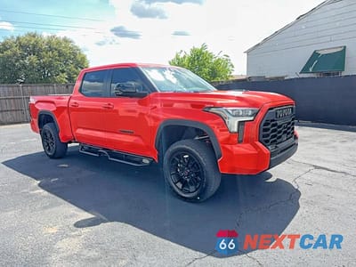 2024 TOYOTA TUNDRA LIMITED HV 5TFWC5EC6RX005158 - główne zdjęcie licytacji z USA - miniatura