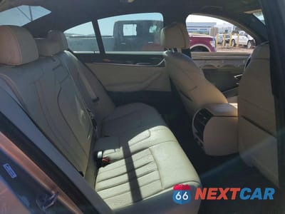 Zdjęcie 10 z 12 samochodu: 2019 BMW 530E VIN:WBAJA9C56KB389308 - miniatura