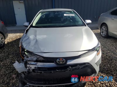 Piąte zdjęcie samochodu w środku: 2025 TOYOTA COROLLA LE VIN:5YFB4MDE8SP317169 - miniatura