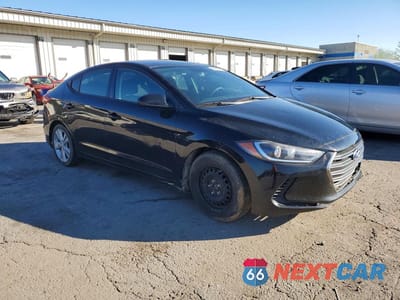 Czwarte zdjęcie samochodu z boku: 2018 HYUNDAI ELANTRA SE VIN:5NPD74LF3JH316727 - miniatura