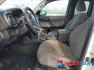 Zdjęcie 7 z 12 samochodu: 2020 TOYOTA TACOMA SR VIN:5TFRX5GN6LX179688 - miniatura